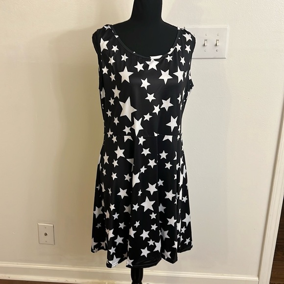 Source Unknown Dresses & Skirts - Stars Cotton Blend Dress by Unknown Name, Sz. L.